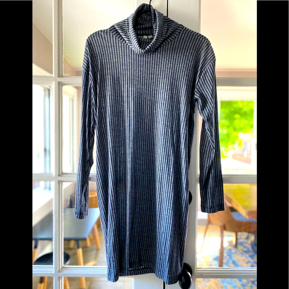 ASOS. dress. mini. size small. grey stripe.